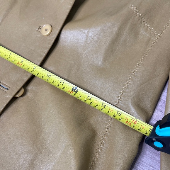 Escada Light Brown Lambskin Leather Blazer - 36 - Picture 14 of 14